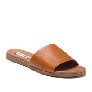 Steve Madden Kailey’s Slip on Sandals